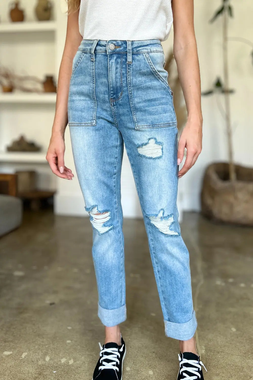 Judy Blue Full Size Distressed Straight Jeans with Patch Pockets - Aria Bouquet