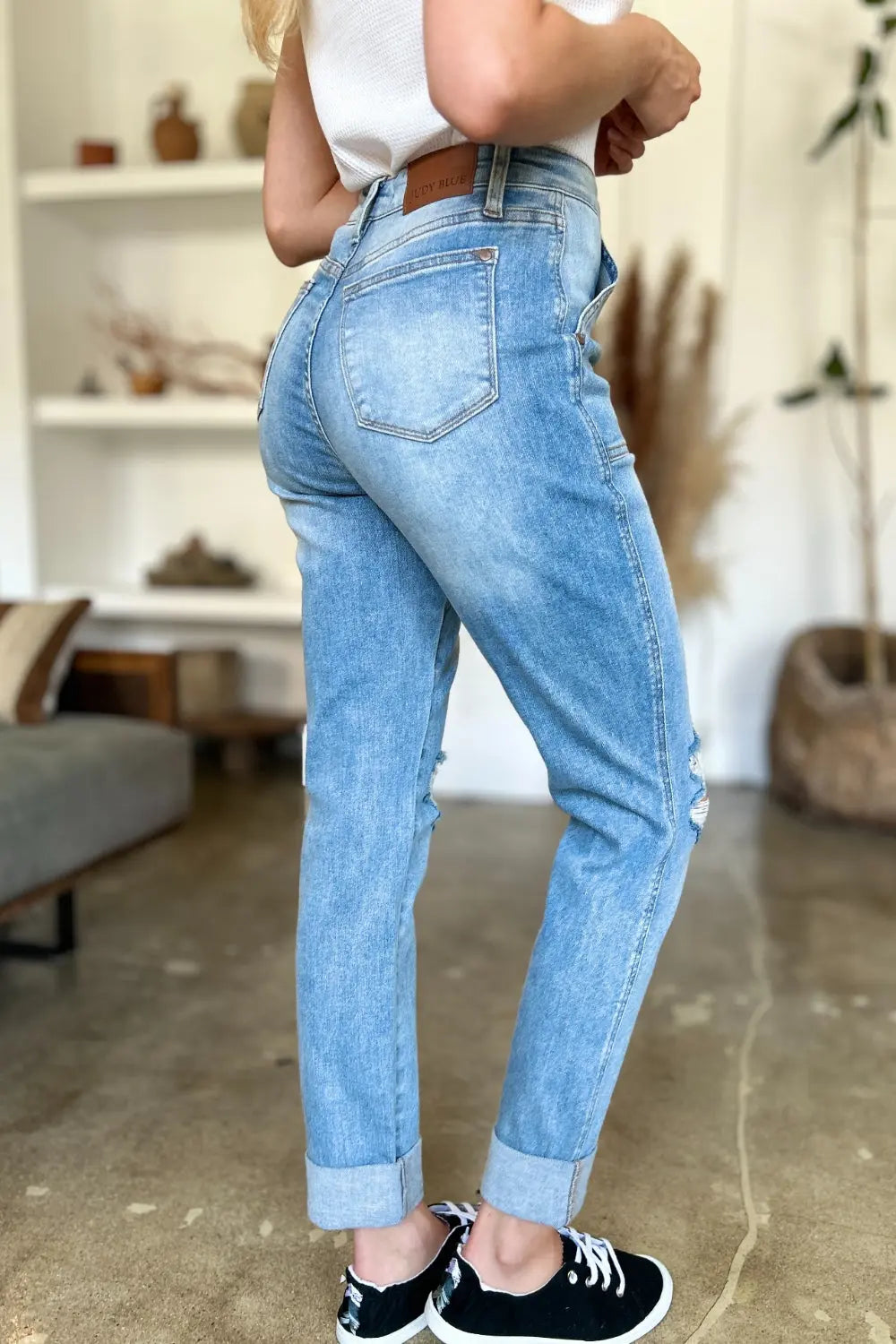 Judy Blue Full Size Distressed Straight Jeans with Patch Pockets - Aria Bouquet